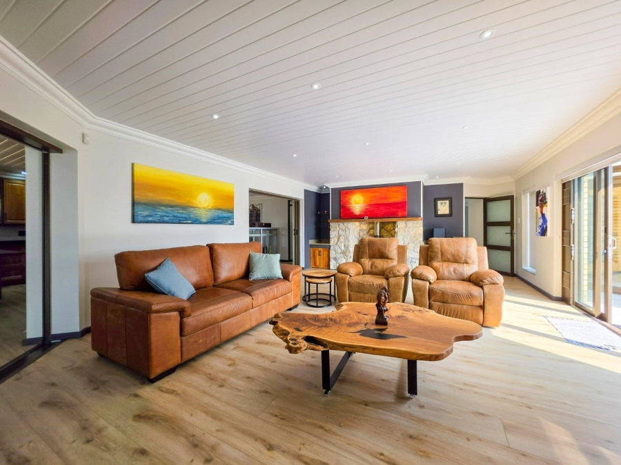 3 Bedroom Property for Sale in Stilbaai Wes Western Cape
